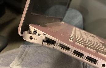 HP Envy Laptop With Broken Hinges